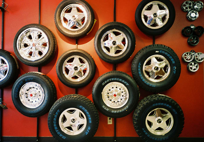 Lee's Tires